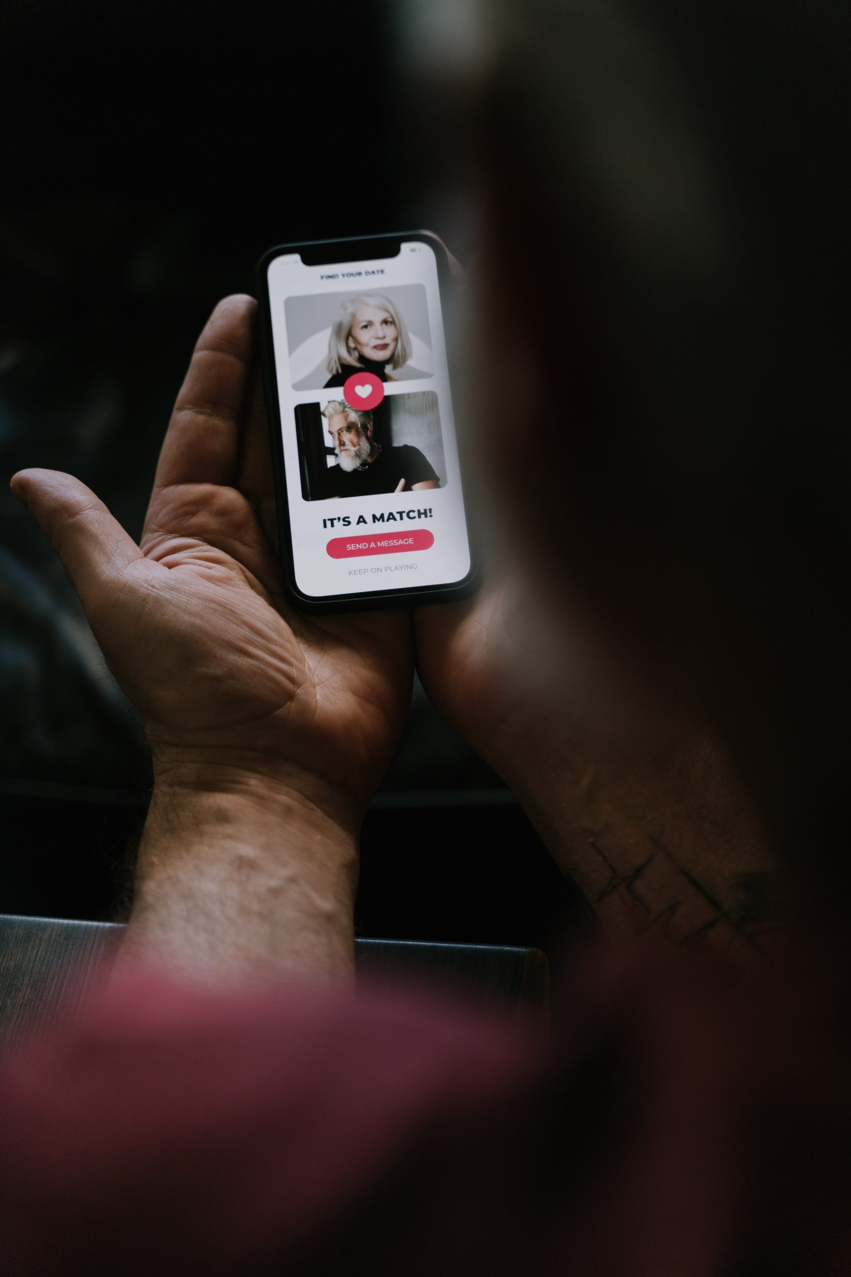 pexels-cottonbro-studio-6833567 Dating Apps